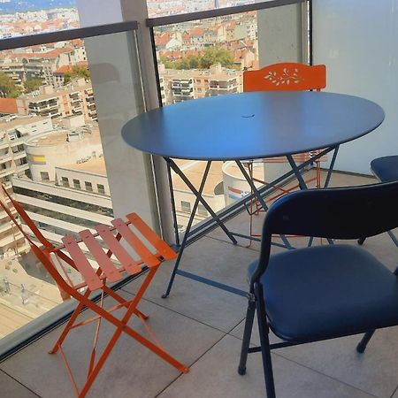 Terrasse De La Gare Lägenhet Lyon Exteriör bild