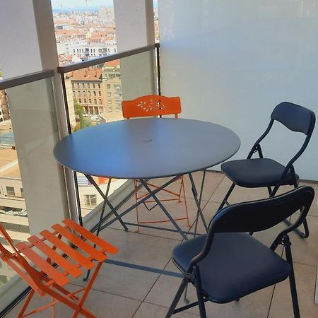 Terrasse De La Gare Lägenhet Lyon Exteriör bild